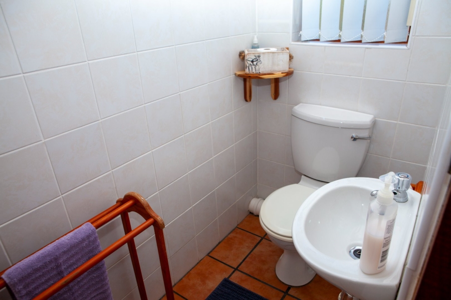 4 Bedroom Property for Sale in Southern Cross Western Cape
